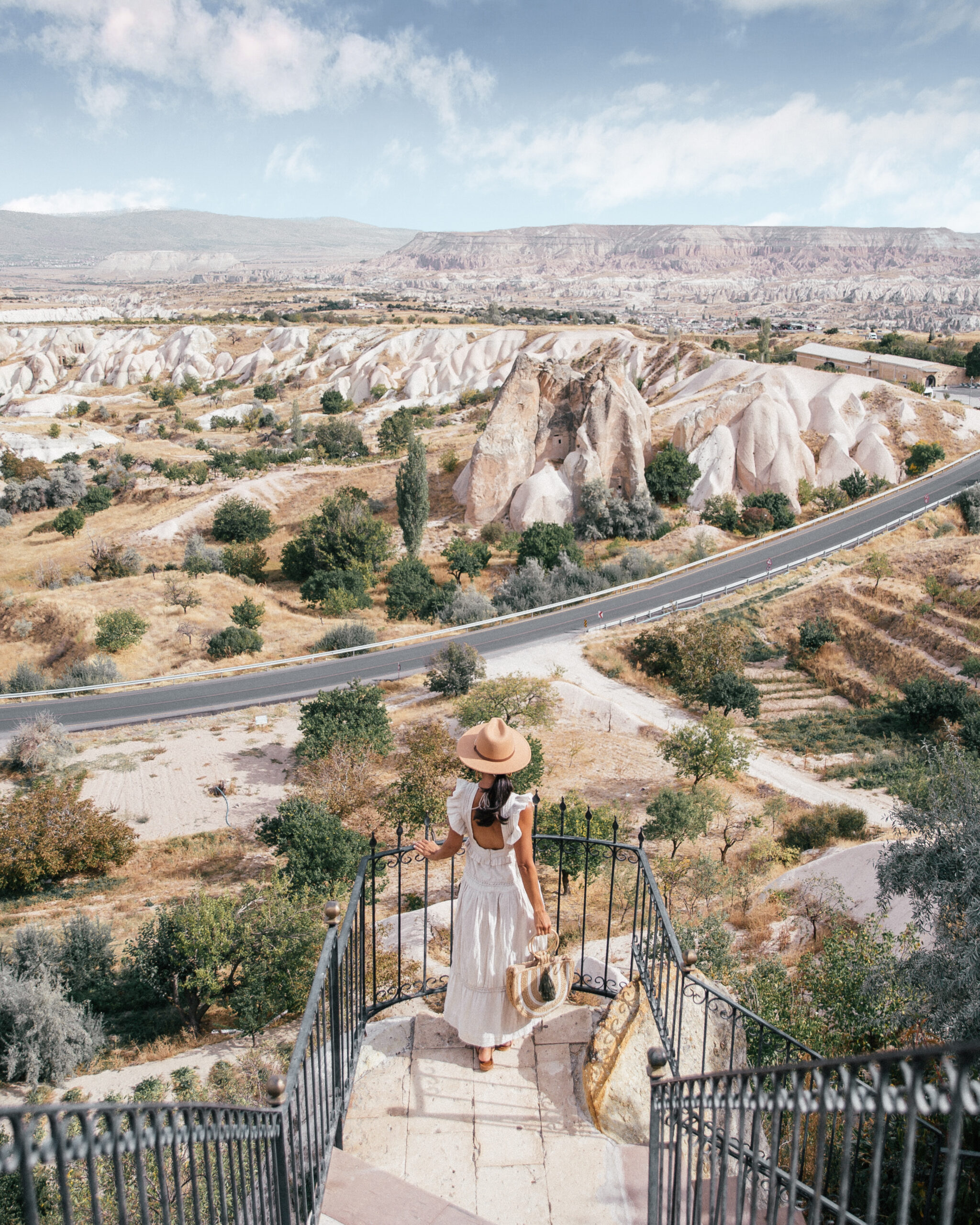 The ultimate guide to Cappadocia including the best cave hotels, sunrise spots, hot air balloon companies, restaurants, cave pools and more.