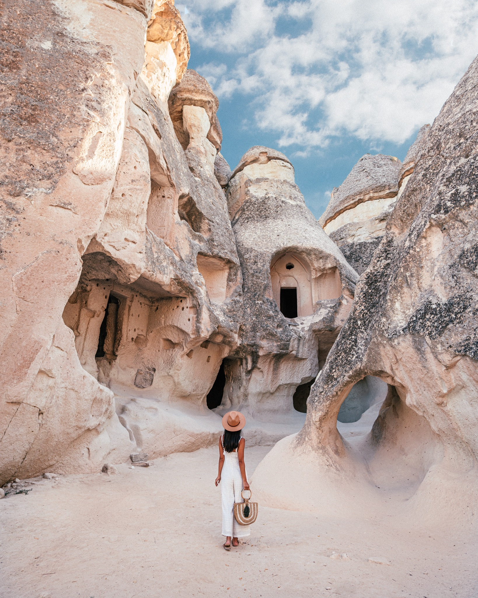 The ultimate guide to Cappadocia including the best cave hotels, sunrise spots, hot air balloon companies, restaurants, cave pools and more.