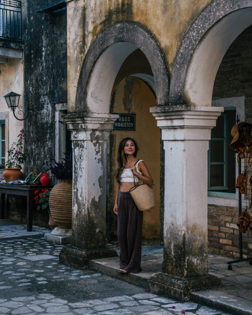 A complete travel guide to Corfu, Greece including the best beaches, cliff jumping, viewpoints, hotels, restaurants, beach bars, Google Map pins and more.