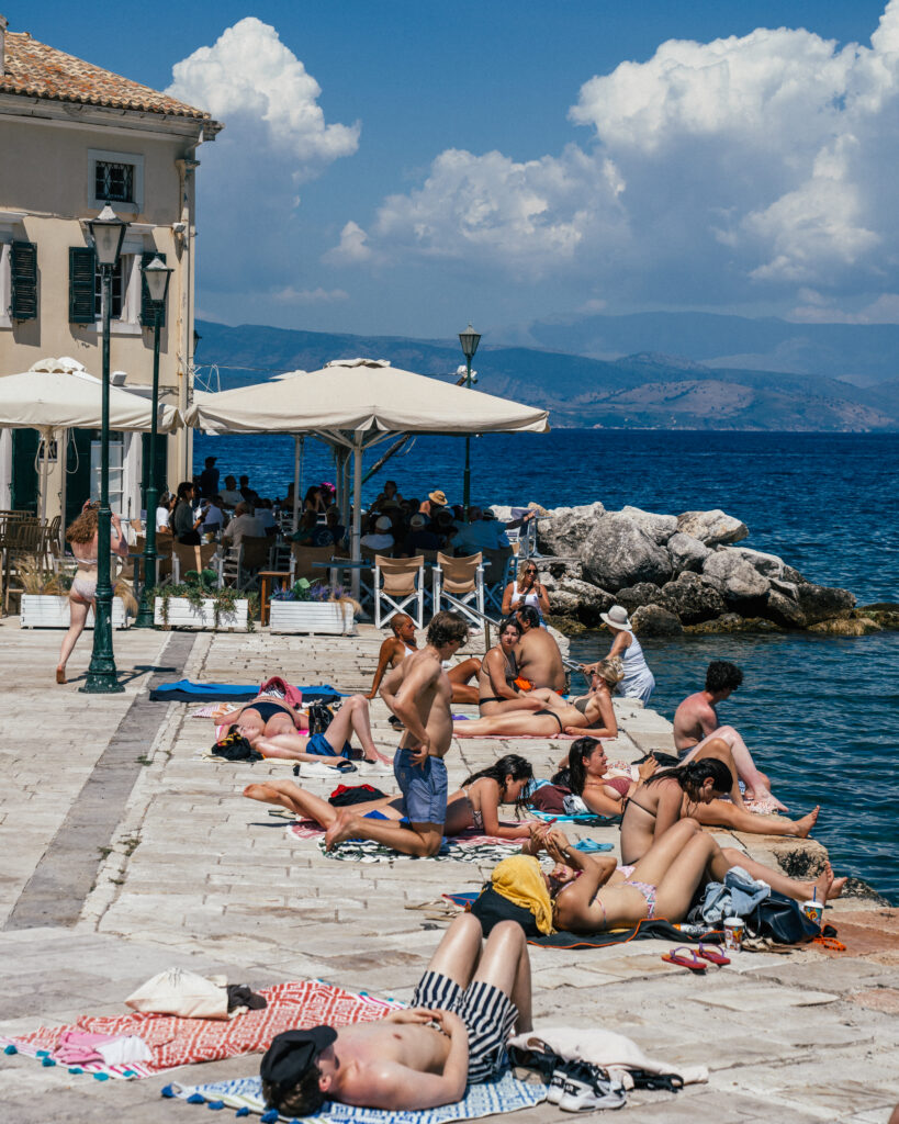 A complete travel guide to Corfu, Greece including the best beaches, cliff jumping, viewpoints, hotels, restaurants, beach bars, Google Map pins and more.