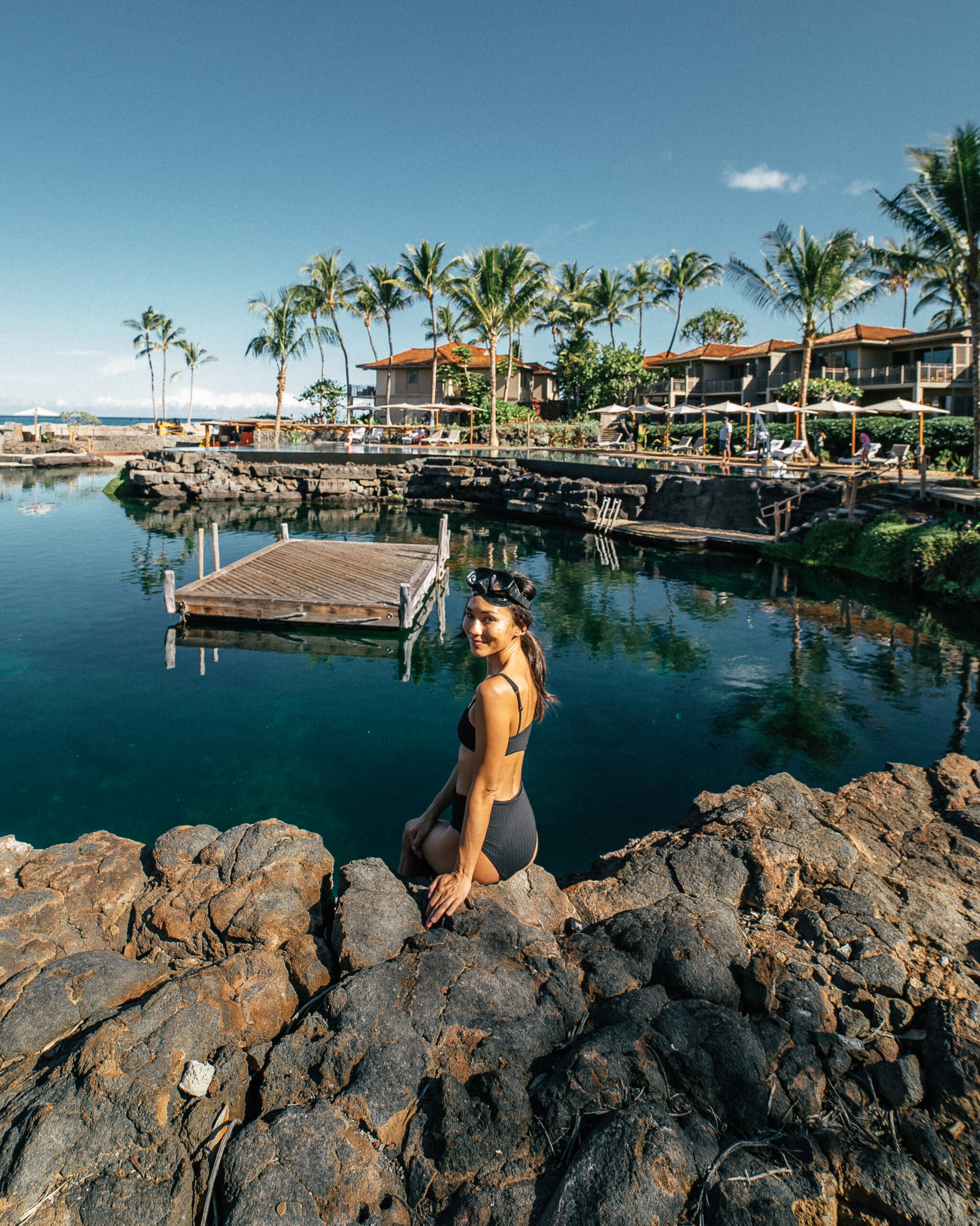 A complete guide to a week on the Big Island of Hawaii including the best beaches, waterfalls, hike, resorts, restaurants and more.