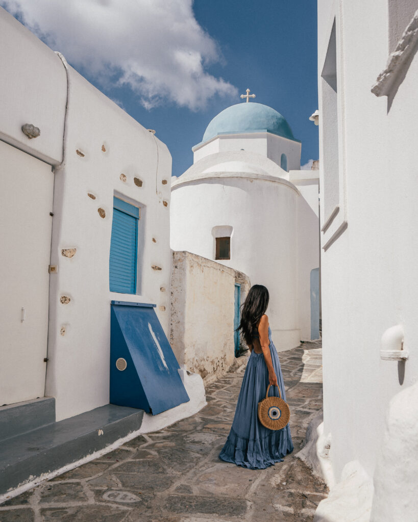 A complete travel guide to Paros, Greece including the best beaches, villages, hotels, restaurants and more.