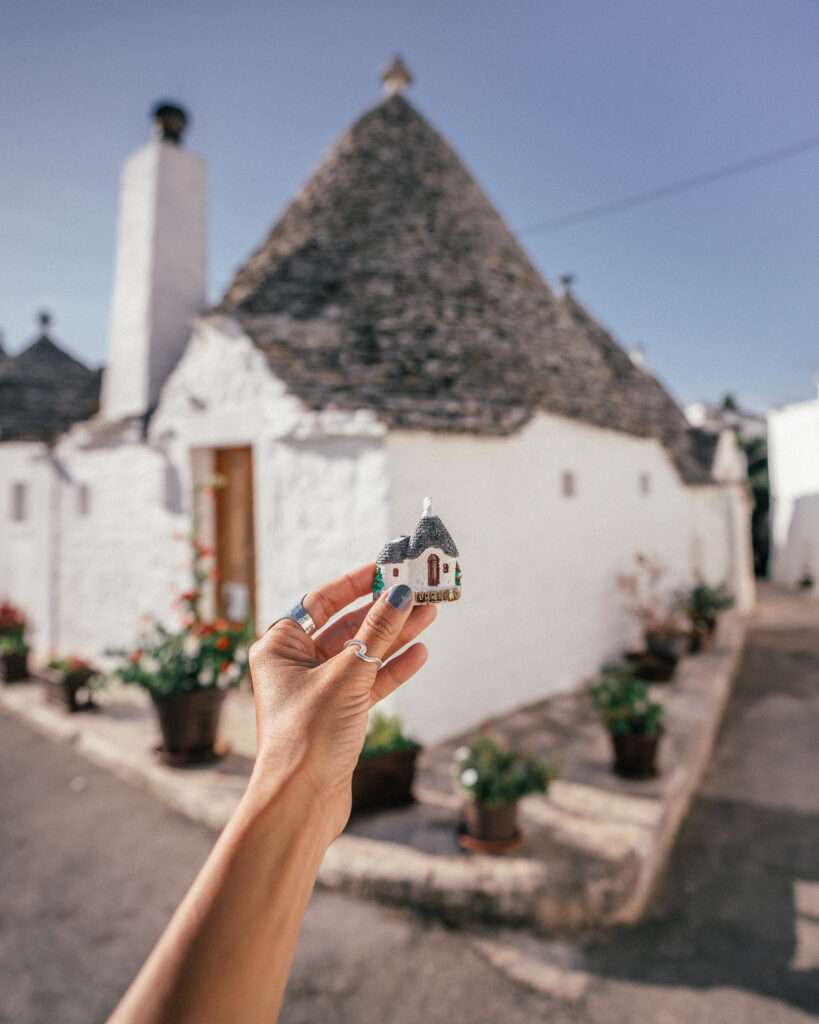 The ultimate guide to Alberobello in Puglia, Italy including the best trulli viewpoints, photo locations, hotels, Airbnb's, restaurants and more.