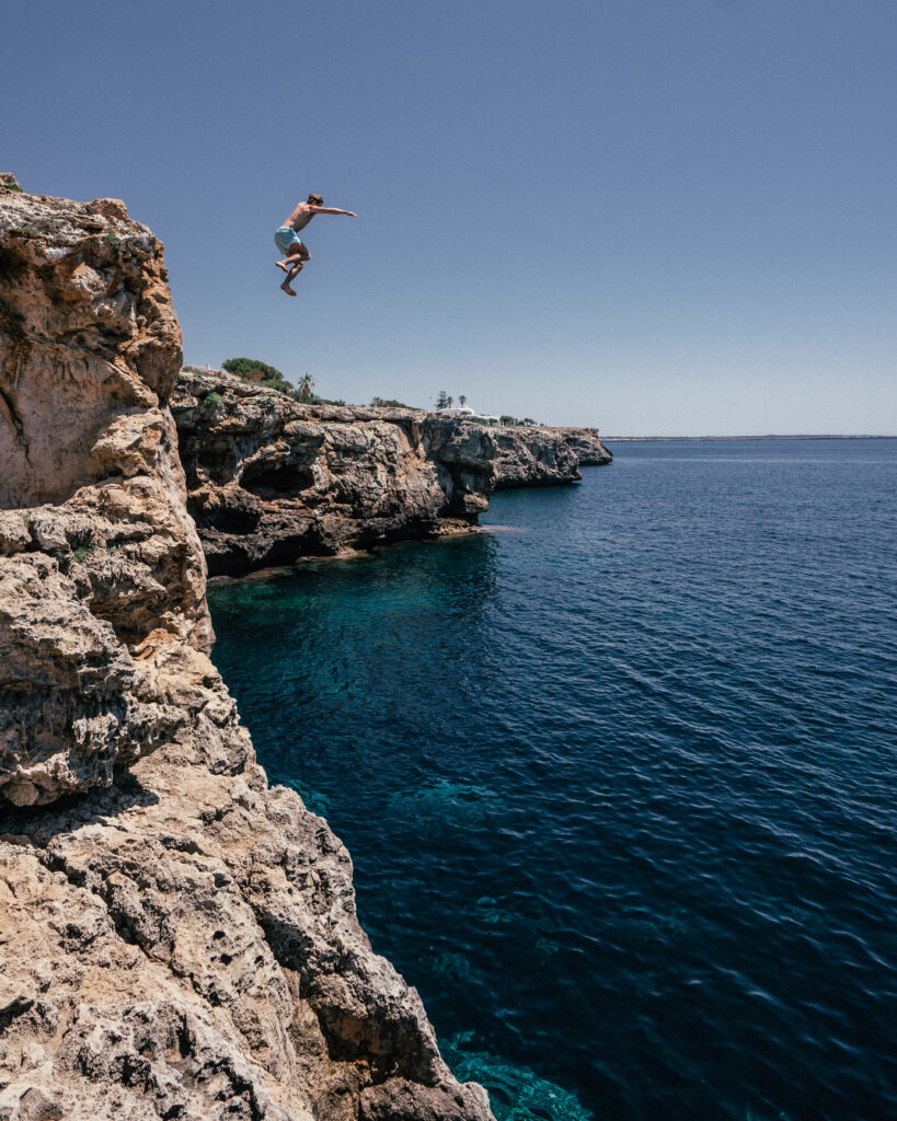 A complete guide to the island of Menorca in Spain including the best beaches, calas, towns, hotels, restaurants, cliff bars and more.