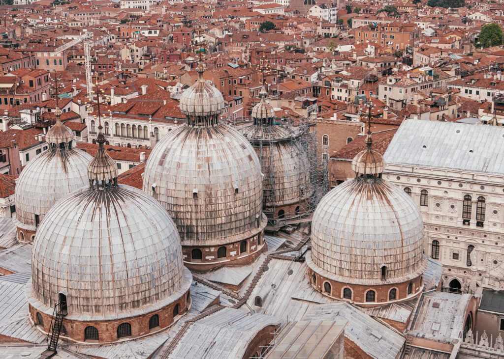 The ultimate photo guide to the 24 best Instagram spots in Venice, Italy including canals, bridges, viewpoints, historic sites and more.