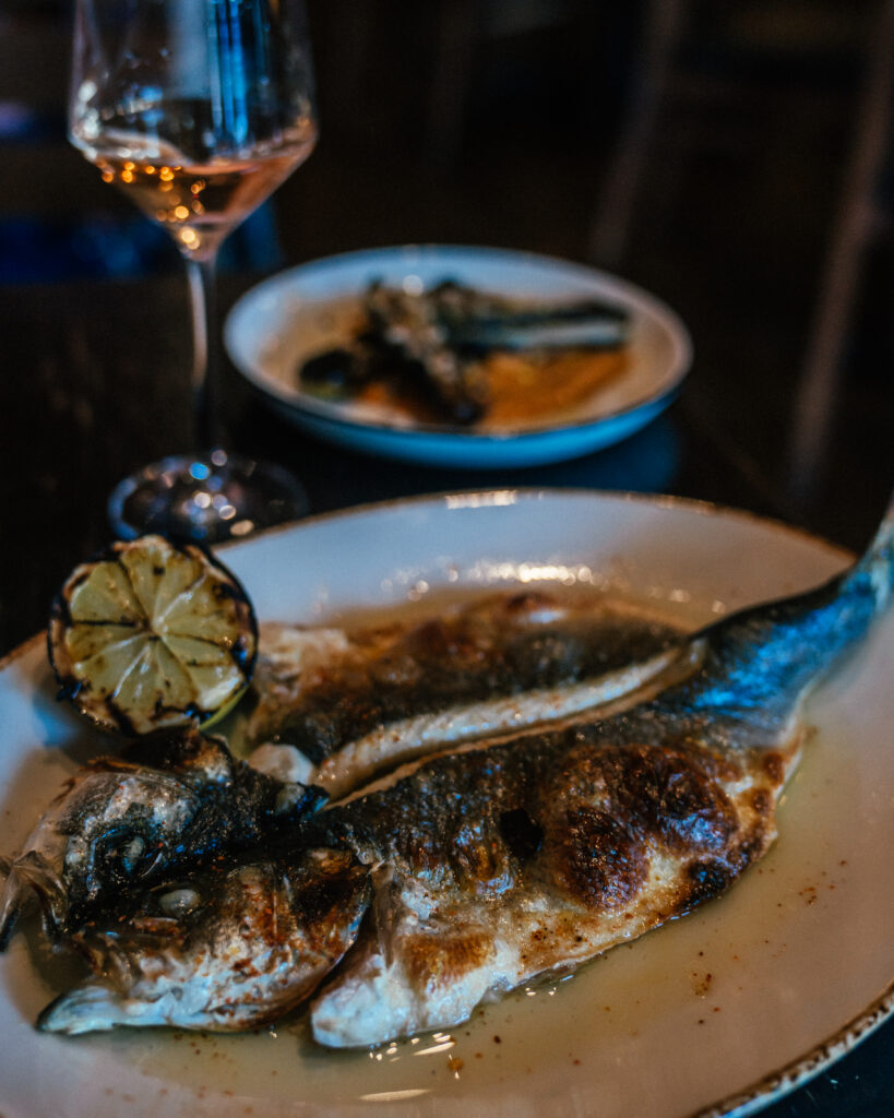 A complete travel guide to Paso Robles including the best places to visit, wineries, hotels, restaurants and Paso Robles photo locations.