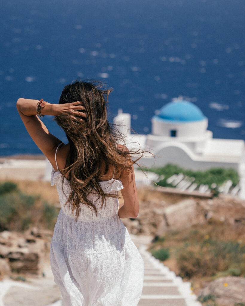 The ultimate guide to Serifos, Greece including the best places to visit, churches, beaches, hotels, villas, restaurants, bars and more.