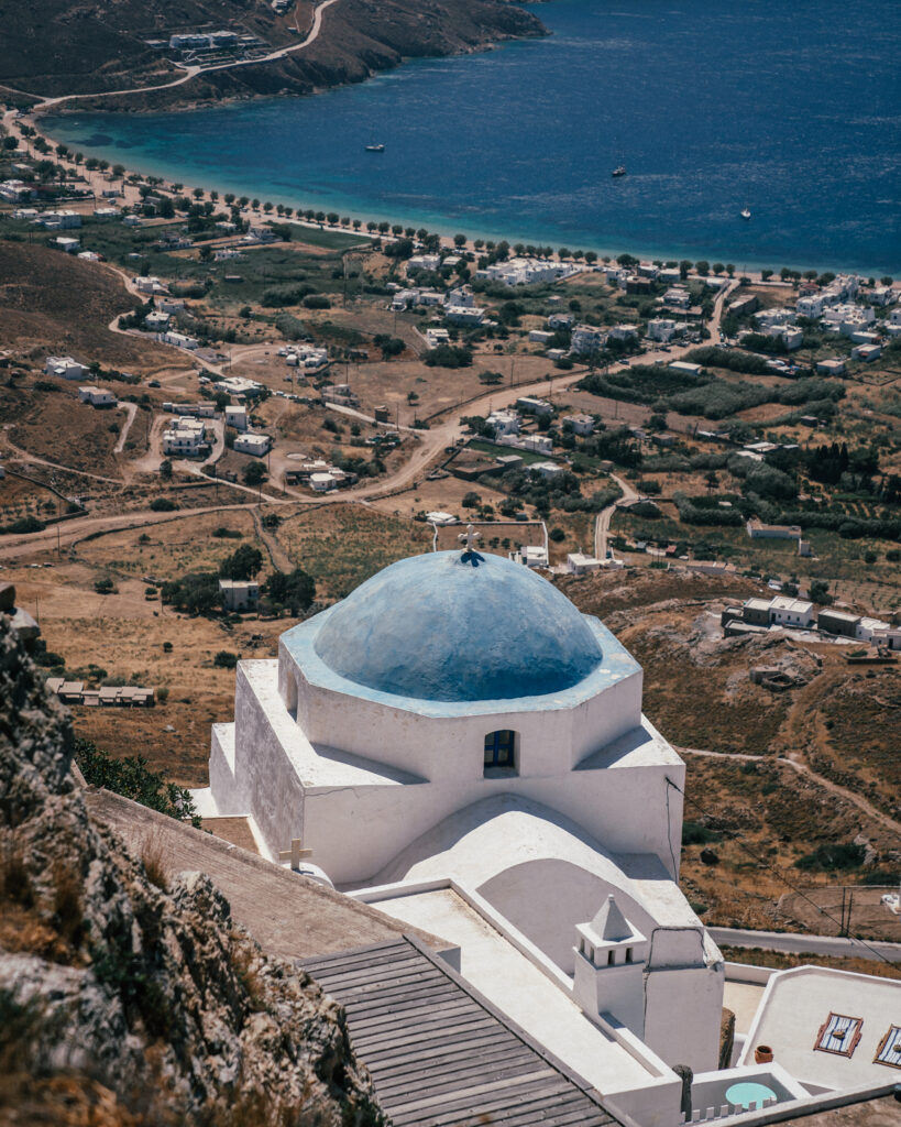 The ultimate guide to Serifos, Greece including the best places to visit, churches, beaches, hotels, villas, restaurants, bars and more.