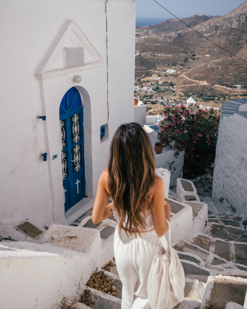The ultimate guide to Serifos, Greece including the best places to visit, churches, beaches, hotels, villas, restaurants, bars and more.