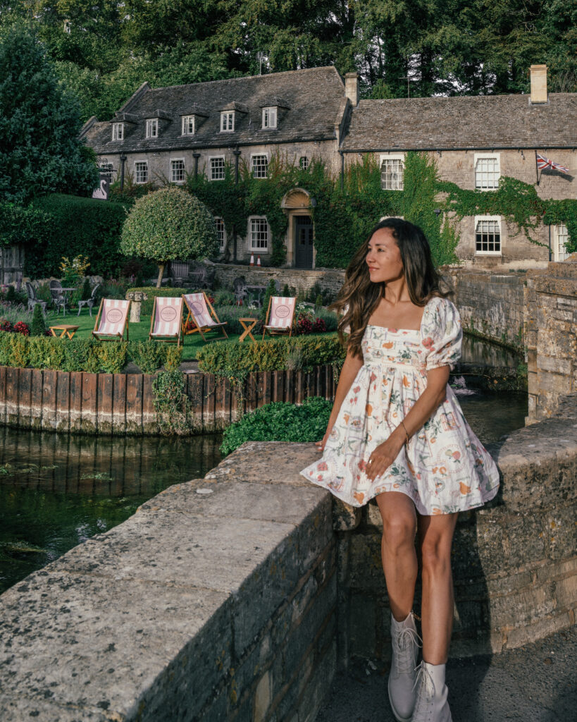 A complete guide to 10 must-visit villages in The Cotswolds including places to visit, Cotswolds photo locations, hotels, restaurants & more. 