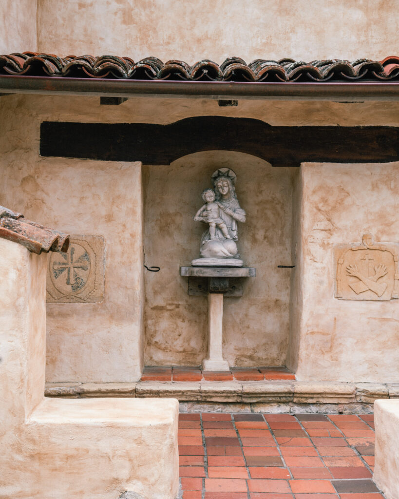 The ultimate travel guide to Carmel-by-the-Sea including the best places to visit, beaches, day trips, hotels, restaurants, Carmel photo locations and more.