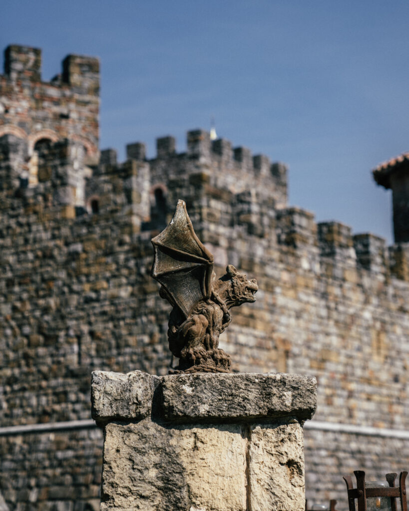 A complete guide to visiting Castillo di Amarossa, a Tuscan castle and winery in Napa Valley, California.