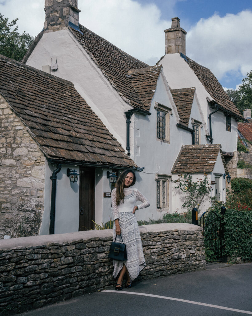 A complete guide to 10 must-visit villages in The Cotswolds including places to visit, Cotswolds photo locations, hotels, restaurants & more. 