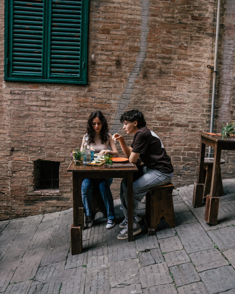 A complete travel guide to Siena, Italy in Tuscany including the best the best places to visit, historical sites, hotels, best Siena viewpoints, restaurants, wine bars, Siena photo locations, travel tips and more.
